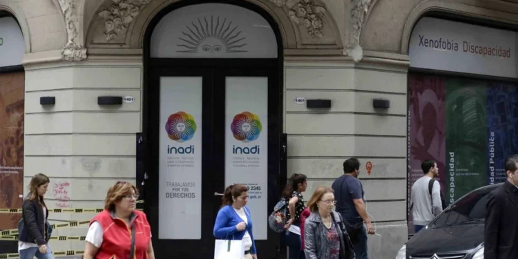 Se disolvió el INADI y se transfirieron sus funciones al Ministerio de Justicia