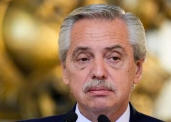 Alberto Fernández admitió que en su teléfono había videos íntimos y que él se lo dio a su hijo de dos años