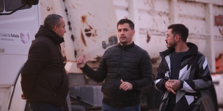 Fuerte operativo municipal para recuperar un terreno usurpado