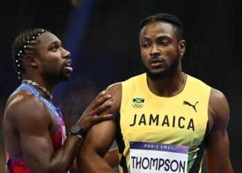 JJOO: En los 100 metros llanos masculinos, Noah Lyles ganó el oro por milímetros