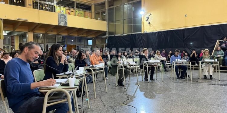 El Concejo sesionó a sala llena en la EEMPA N° 1007 ‘Libertad’ y declaró de interés su 50° aniversario