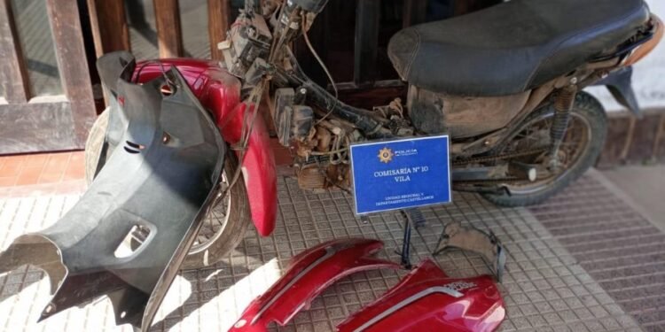 Vila: dos menores de edad robaron una motocicleta y la policía la recuperó