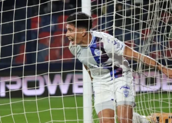 Godoy Cruz derrotó a Tigre, que se hundió en la tabla anual