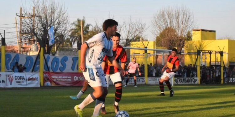 Ni uno ni el otro: Ferro y Atlético eliminados de la Copa Santa Fe