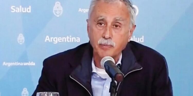 Otra baja en el gabinete de Milei: renunció el ministro de Salud