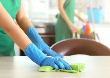 Se define el aumento Cuánto cobrarán en octubre las empleadas domésticas argentinas