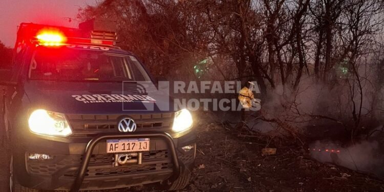 Bomberos Zapadores del Cuartel Norte debieron intervenir en dos incendios de pastizales