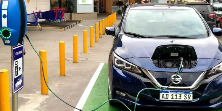 Histórico anuncio: Argentina fabricará en 2025 autos eléctricos