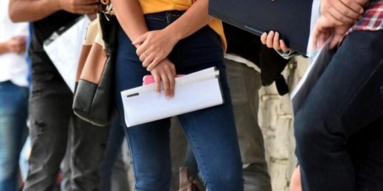 El índice de desocupación alcanzó el 7,6 % en el segundo trimestre informó el Indec