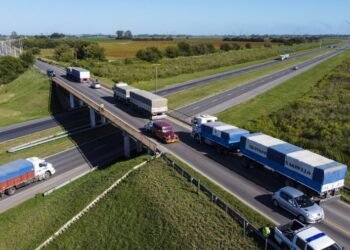 Mover un camión en la Argentina fue 3,28% más caro en agosto