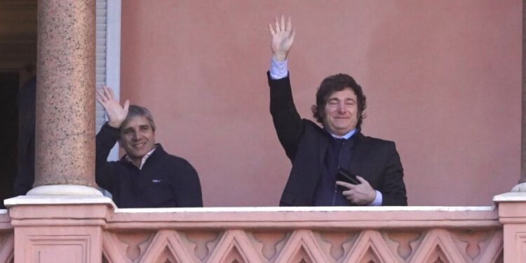 Un alivio en análisis: el Gobierno evalúa sumar un plus para jubilados tras el veto de Milei