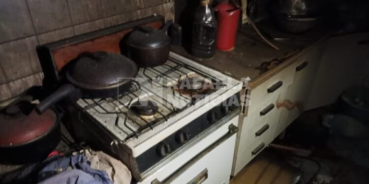 Grave hecho en el Norte de la ciudad: golpearon a un anciano y le prendieron fuego su casa