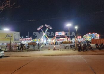 VIDEO. Entretenimiento interrumpido: a las piñas en pleno parque de diversiones