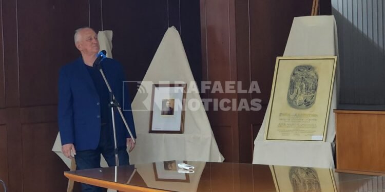 Julián Ratti presentó “La Argentina de los Barcos” en el Concejo Municipal