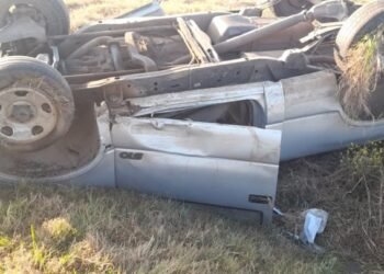 Villa San José: tras un vuelco, dos personas fueron derivadas al Hospital «Jaime Ferré»