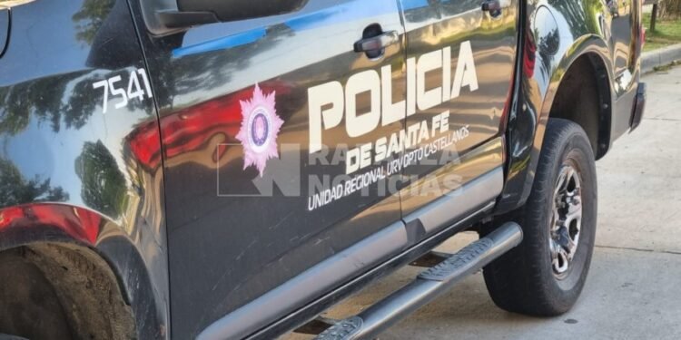 Villa Dominga: dos sujetos fueron detenidos por tenencia de arma blanca y resistencia a la autoridad