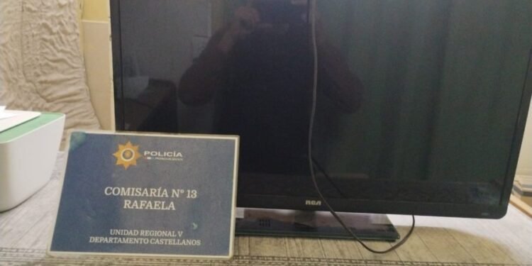 Quiso robar una moto, terminó en la comisaría