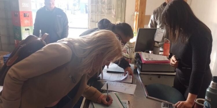 Rosario: Provincia y Municipio inspeccionaron autoservicios y lograron la registración de 107 empleados