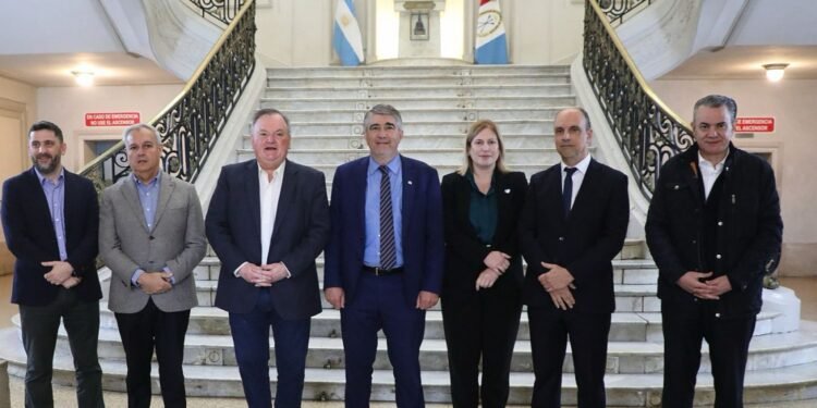 “Perdieron los violentos, se terminaron los privilegios y ganaron los trabajadores porque la Caja se queda en Santa Fe”