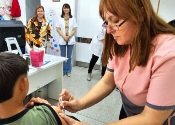Operativo Dengue: Provincia inició la campaña de vacunación y el jueves le toca a Rafaela