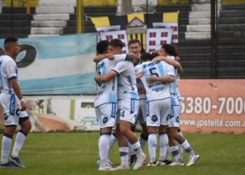 Con sufrimiento, Atlético de Rafaela volvió a ganar y mantiene la ilusión