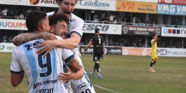 Atlético volvió a sonreír: le ganó a Atlanta y alcanzó a Brown de Adrogué