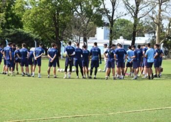 Atlético de Rafaela visita Isidro Casanova con múltiples urgencias