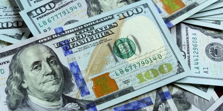 A cuánto se vende el dólar este jueves 17 de octubre, la información minuto a minuto