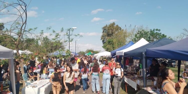 El barrio Fátima celebró su aniversario con una gran y multitudinaria fiesta