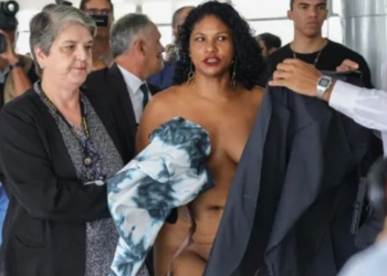 Brasil: una mujer se desnudó en el Palacio de Planalto y pidió hablar con Lula da Silva