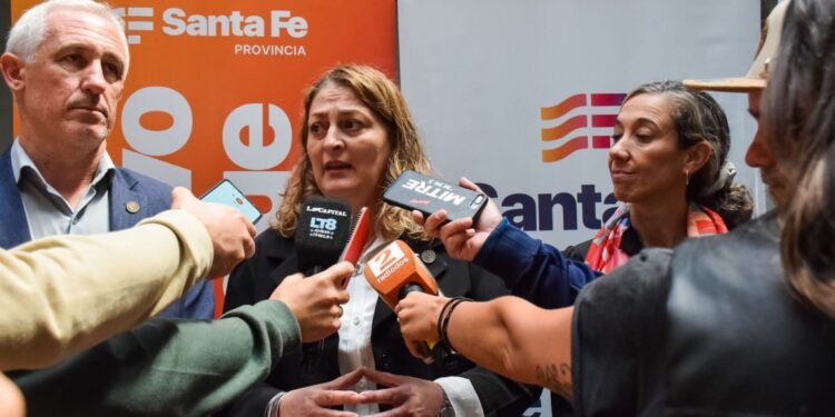 Objetivo Dengue: Santa Fe prepara al personal de la salud para la atención pública y privada