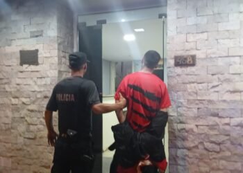 Grave: violenta entradera en barrio Sarmiento, con un septuagenario herido