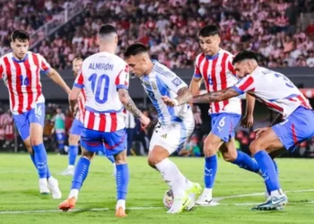 Argentina recibe a Perú en el último partido del año