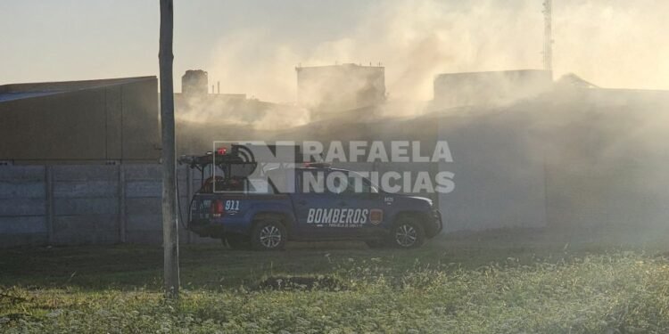 Se incendió un departamento en el barrio Los Arces: cómo ocurrió y qué consecuencias hubo
