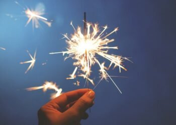 Navidad y Año Nuevo en Rafaela: cuántos locales podrán vender pirotecnia no sonora y qué sanciones enfrentarán si incumplen