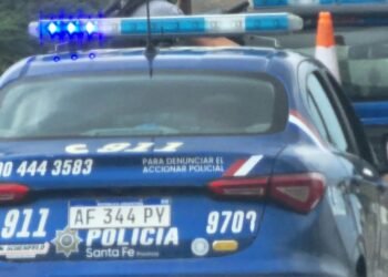 Agentes policiales evitaron una tragedia al Oeste de la ciudad
