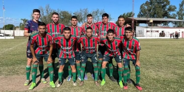 Copa Desafío Clásicos: Juventud igualó y clasificó a los cuartos de final