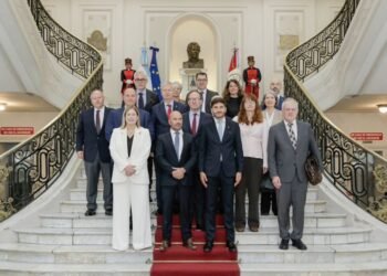 Pullaro: “Queremos ser la primera provincia exportadora de la Argentina”