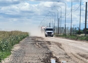 Tras las lluvias, está muy afectado el Desvío del Tránsito Pesado