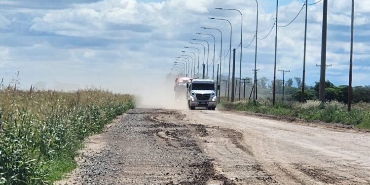Tras las lluvias, está muy afectado el Desvío del Tránsito Pesado