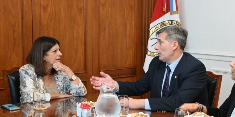 Educación: el Presupuesto 2025, con foco en el Programa 1000 Aulas, mejoras en infraestructura escolar y Boleto Educativo