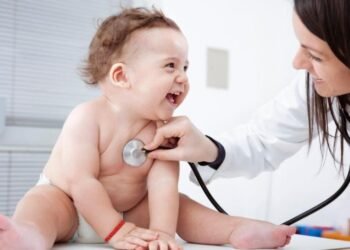 Pediatras demandan soluciones urgentes que garanticen condiciones laborales acordes a su formación y compromiso