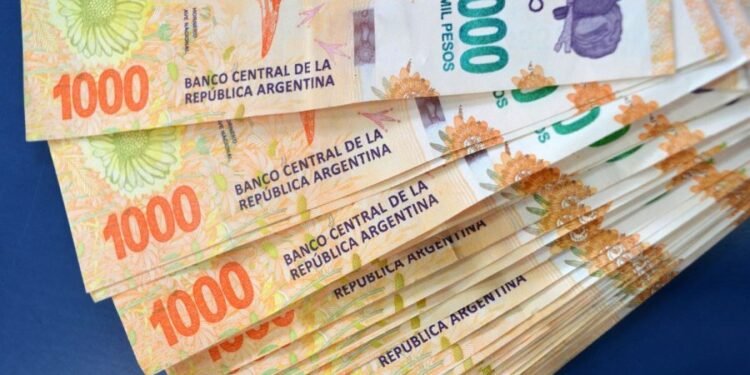 Escalonado y oficial: así queda el salario mínimo para el inicio del 2025