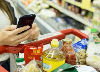 Las ventas en supermercados de Santa Fe acumulan una caída del 31,8% en 2024