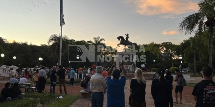 Se desarrolló la “Reunión Unida” en la Plaza 25 de mayo en Rafaela
