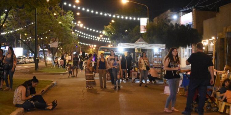 Llega una nueva edición de «La Noche de Comercial Oeste»: ¿Cuándo será?