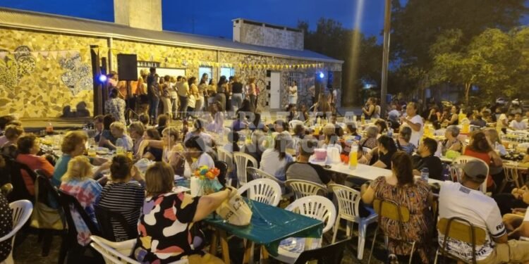 Barrio Fátima cerró el año reconociendo a quienes participaron en los talleres