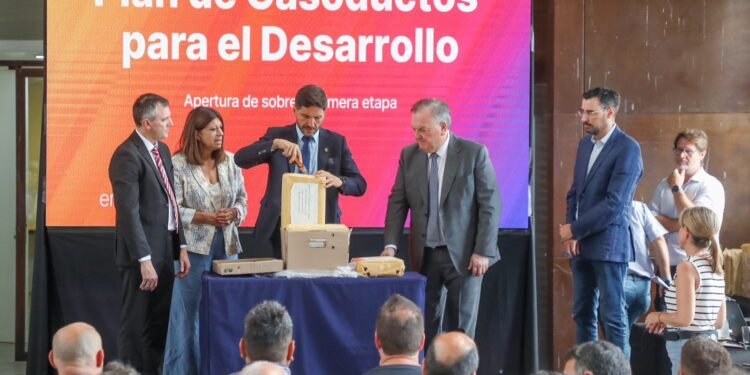 Pullaro: “Los gasoductos son prioridad para generar trabajo, crecimiento económico y una industria más competitiva”