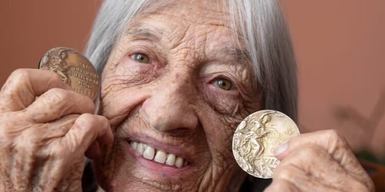 Murió Agnes Keleti, la gimnasta que escapó del Holocausto y ganó 10 medallas olímpicas