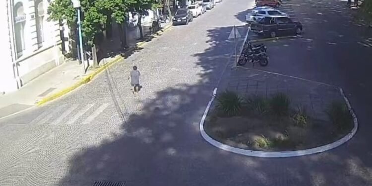 Lavacoches en acción: debió intervenir la Policía y la GUR ante peleas e intentos de robos